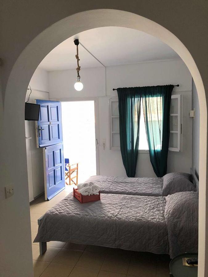Elena Studios Panormos  Luaran gambar